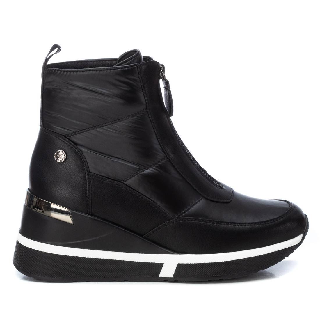 Xti Shoes