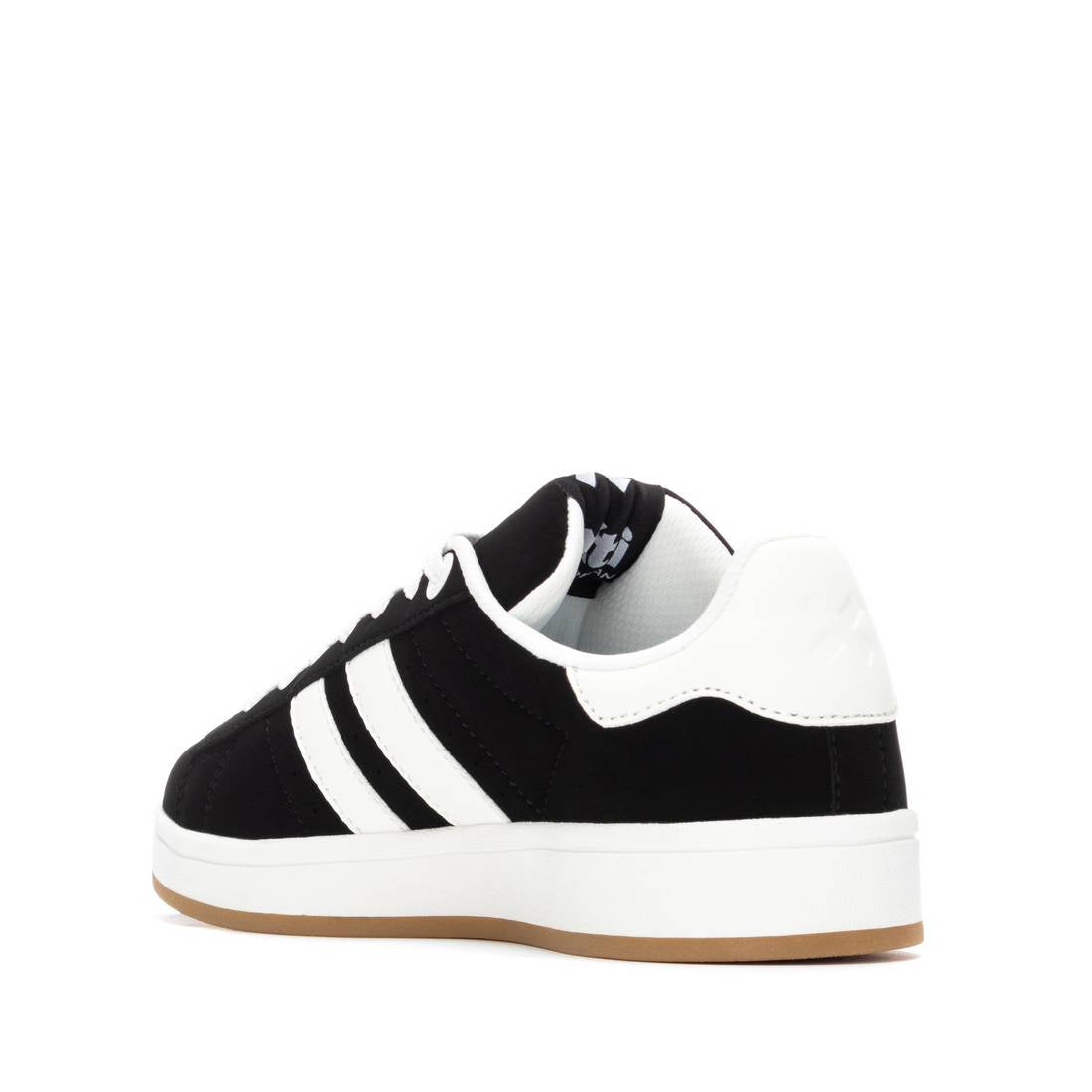XTI Women's sneakers 144545