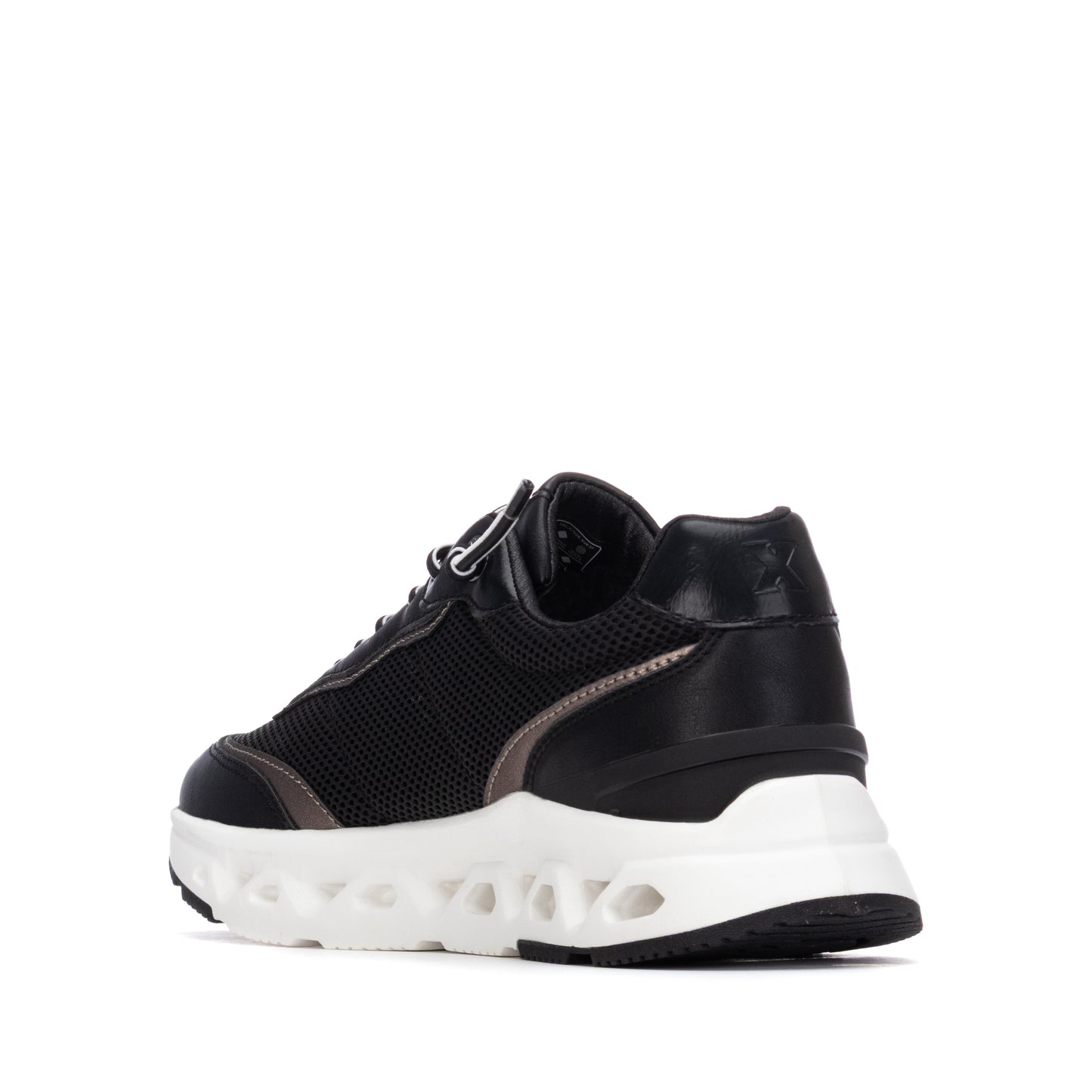 XTI Women's sneakers 144573