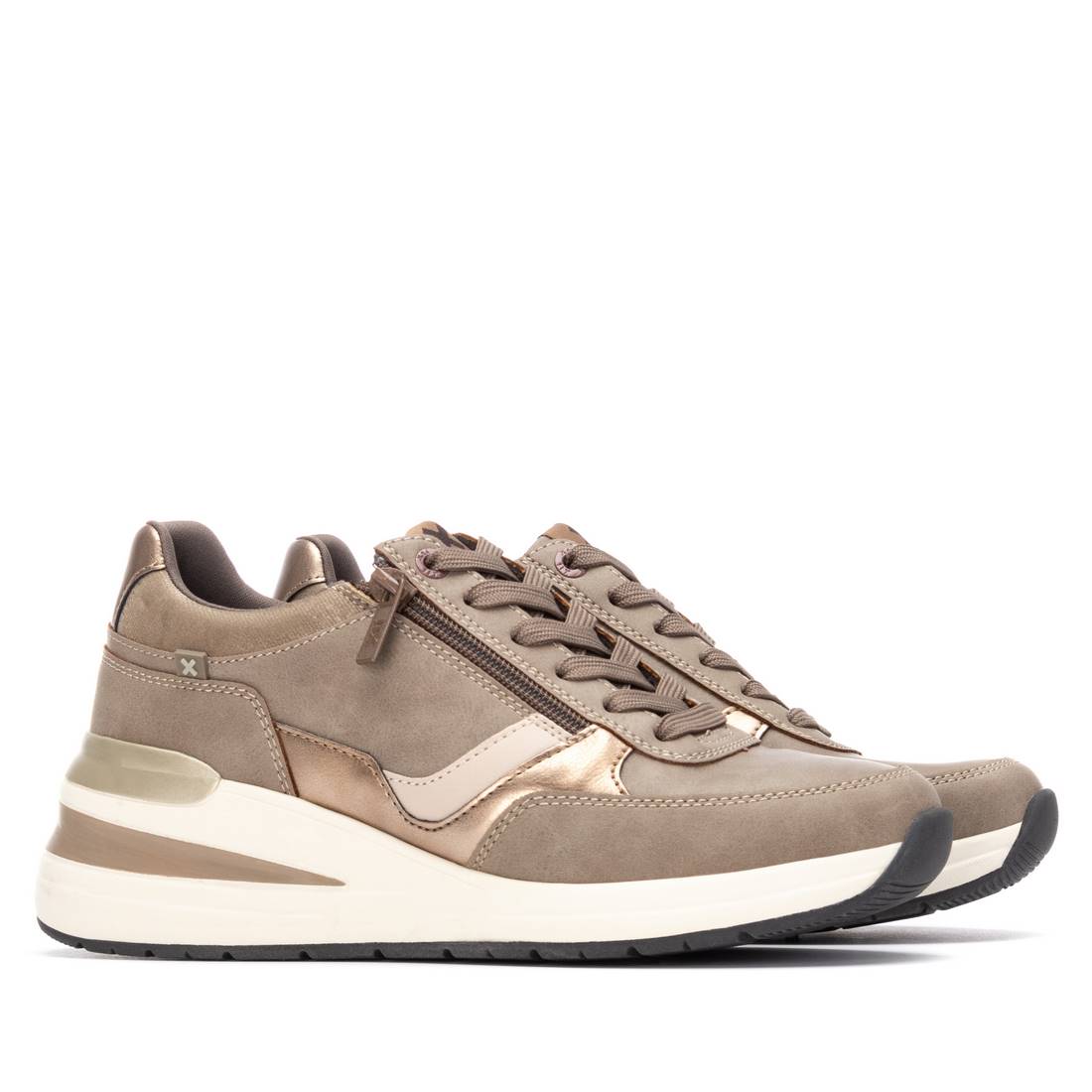 XTI Women's sneakers 144628