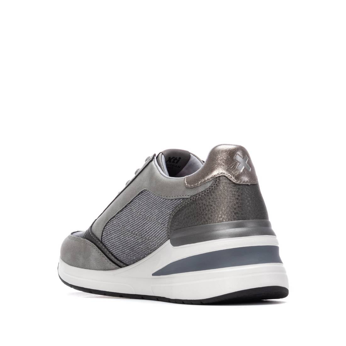 XTI Women's sneakers 144629