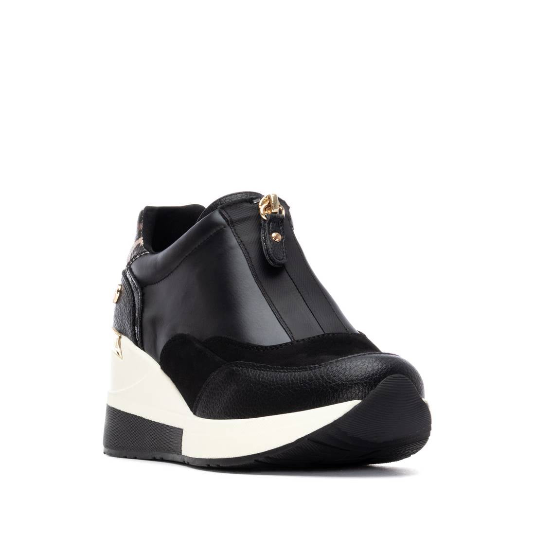 XTI Women's sneakers 144655
