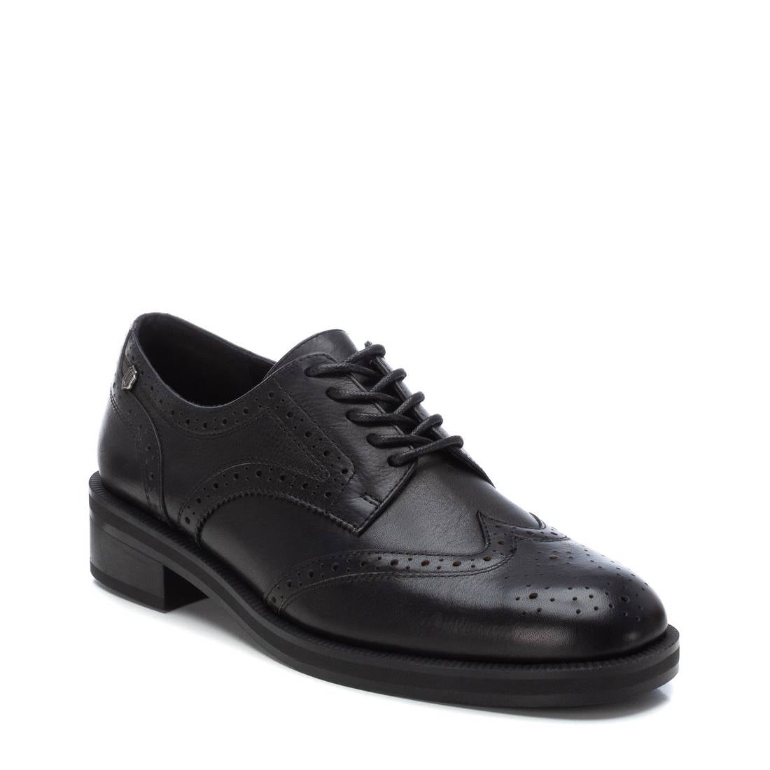 Carmela Collection Women's oxfords 161964
