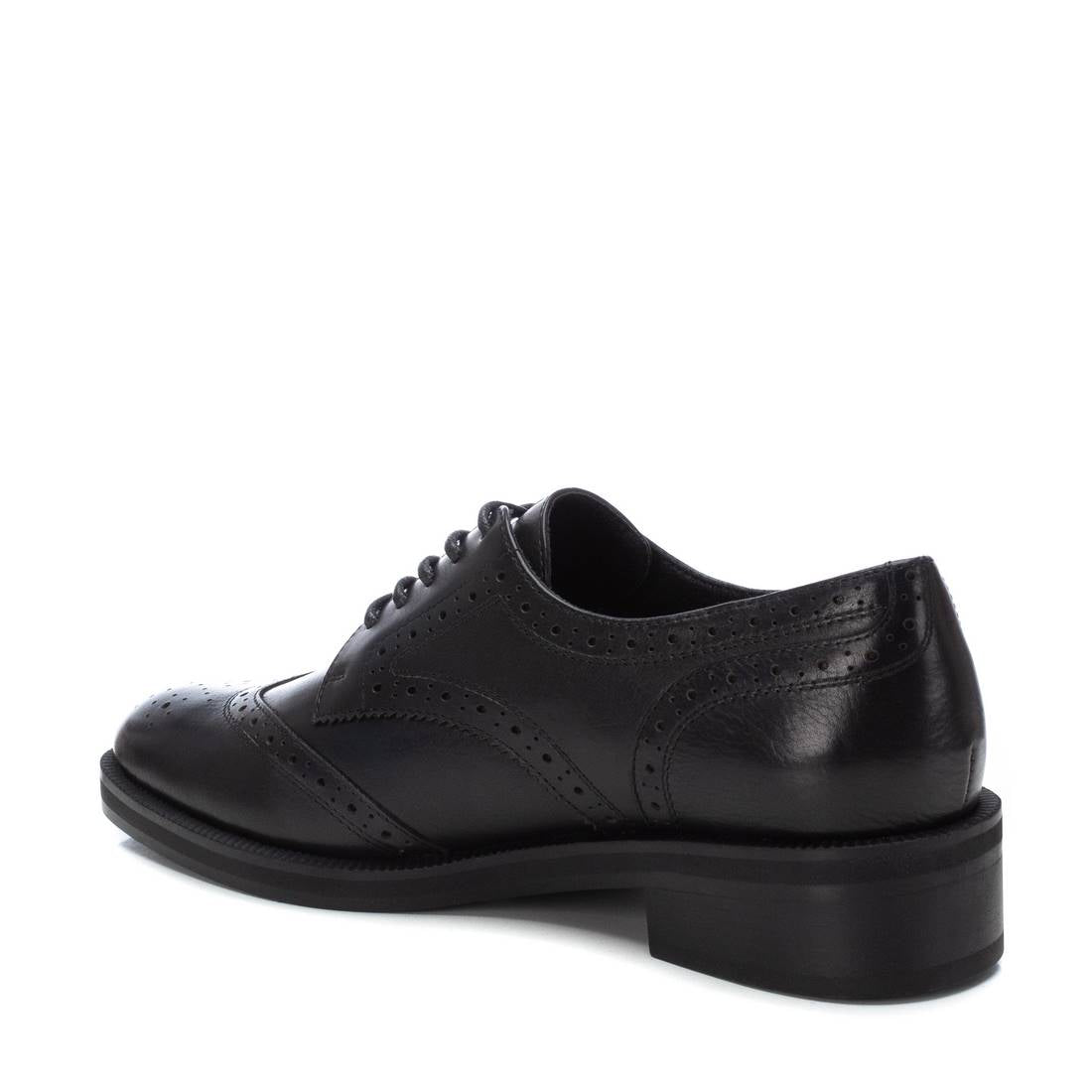 Carmela Collection Women's oxfords 161964