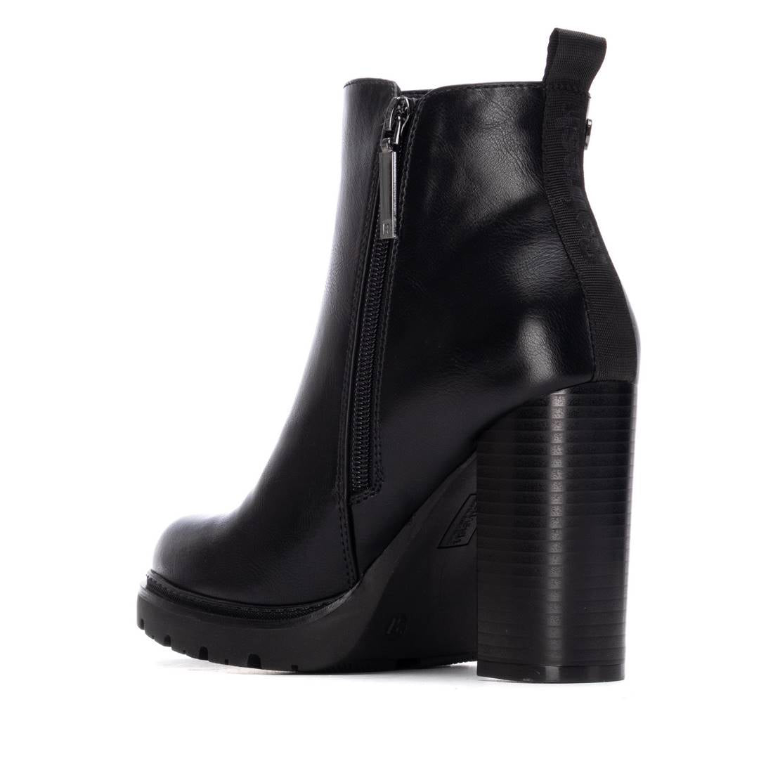 Refresh Women's booties 172923 By XTI