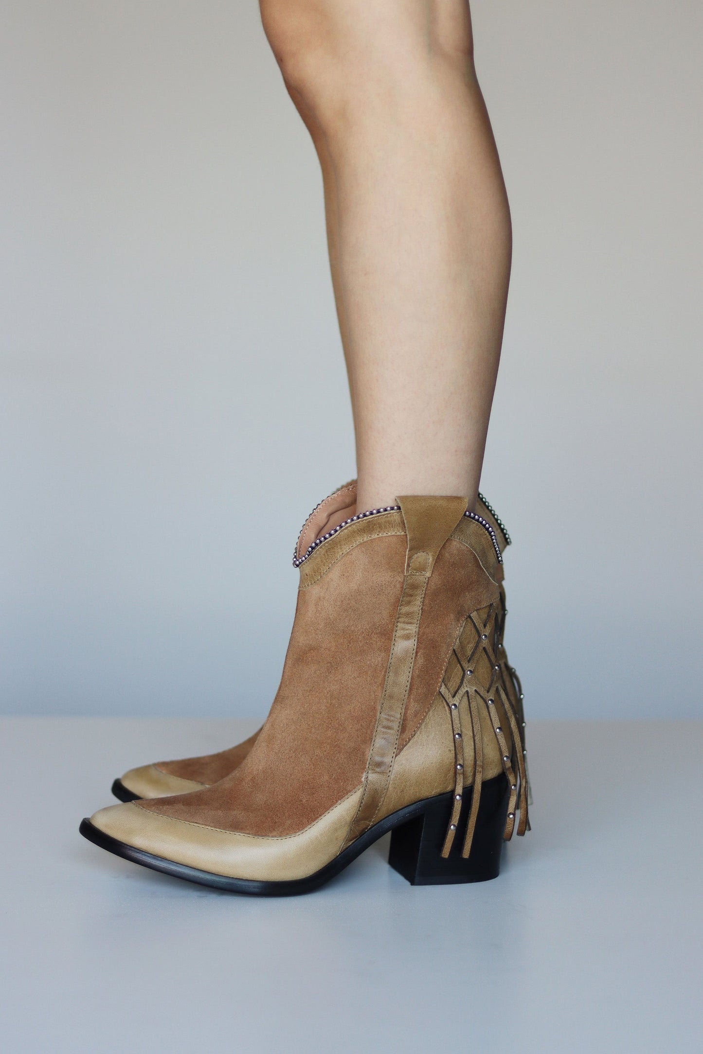 BALA SHORT CAMEL
