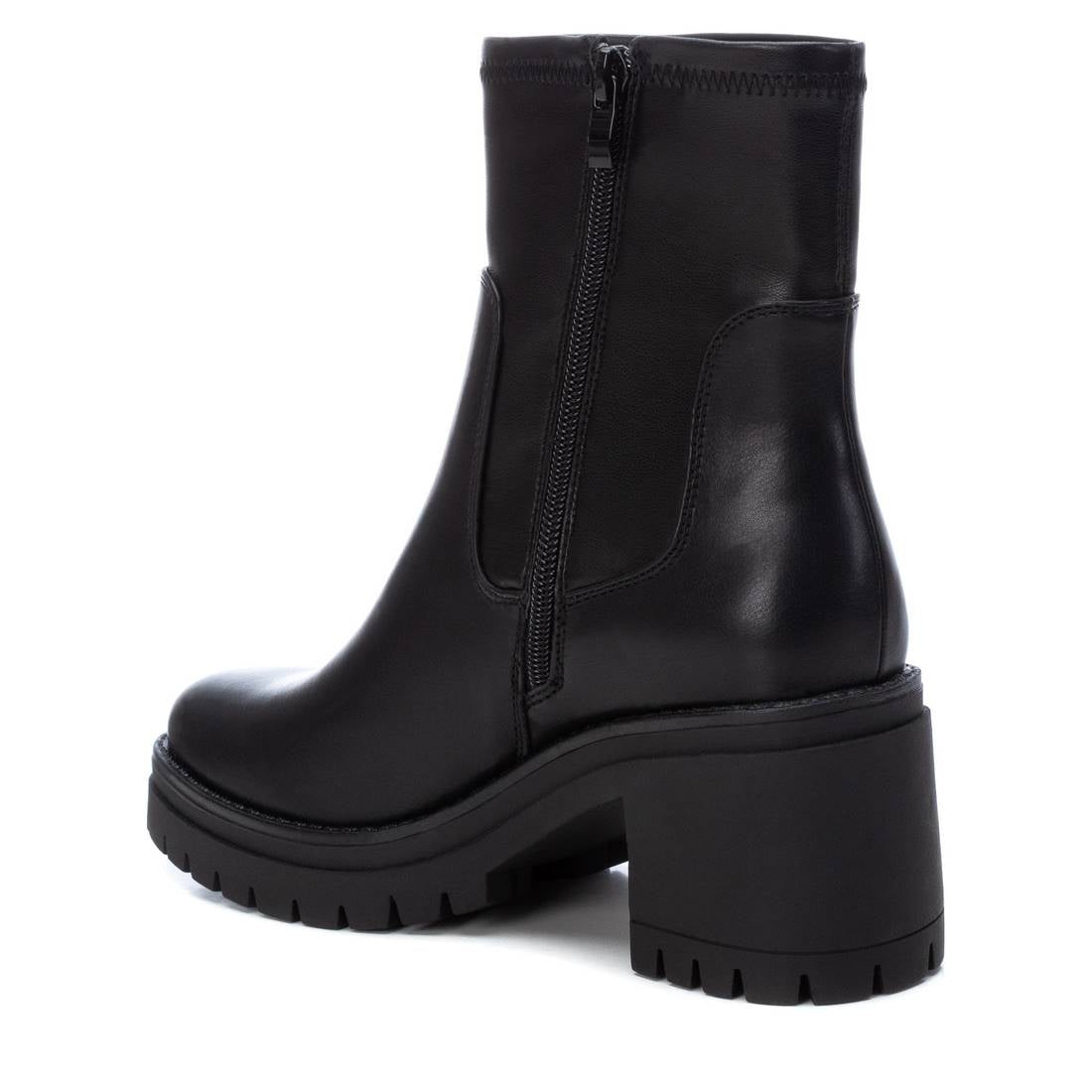 Women's Ankle Booties By XTI 140190