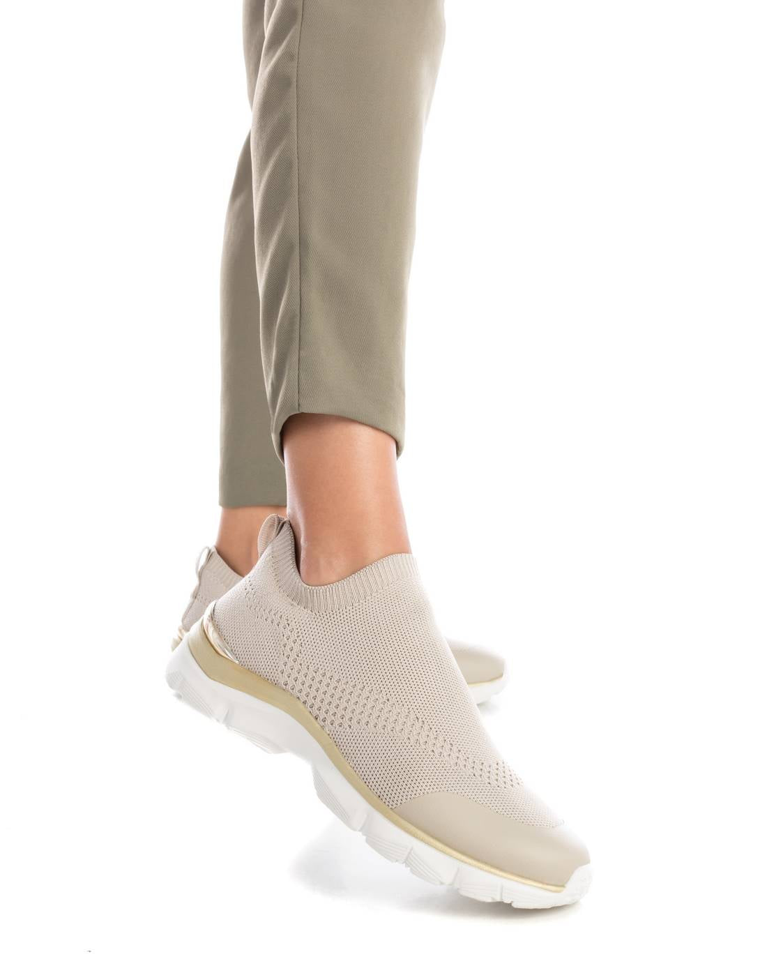 XTI Women's sneakers 142454