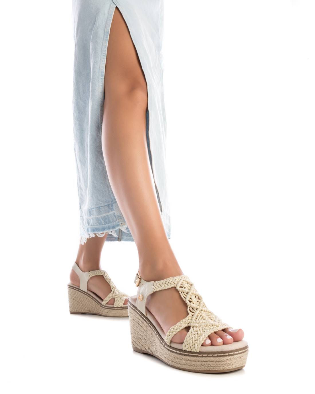 Xti BEIGE TEXTILE LADIES SANDALS 142753
