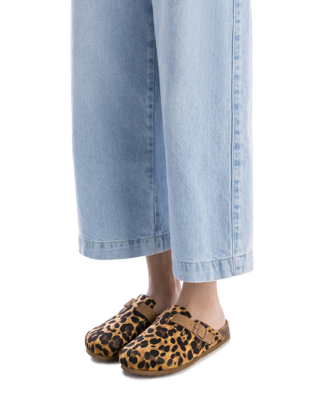 XTI Women's clogs 142871