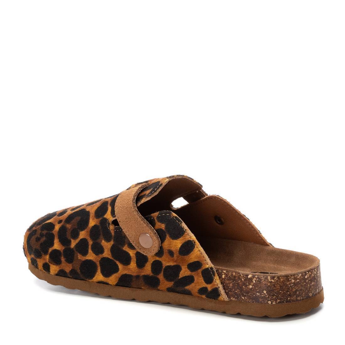 XTI Women's clogs 142871