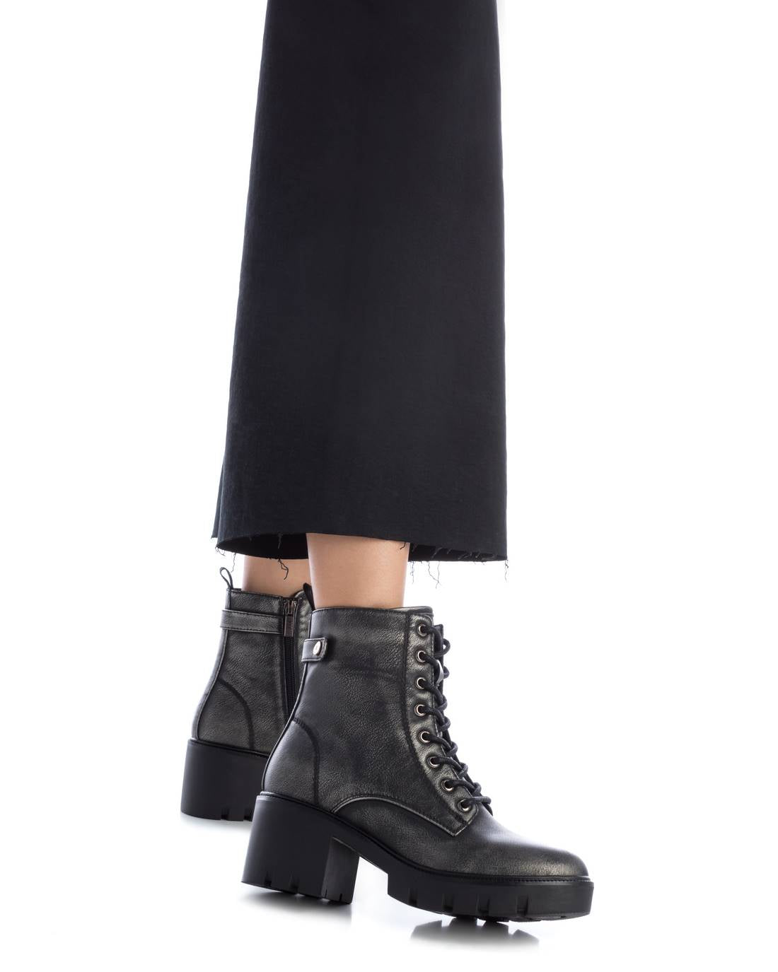 XTI Women's booties 142983