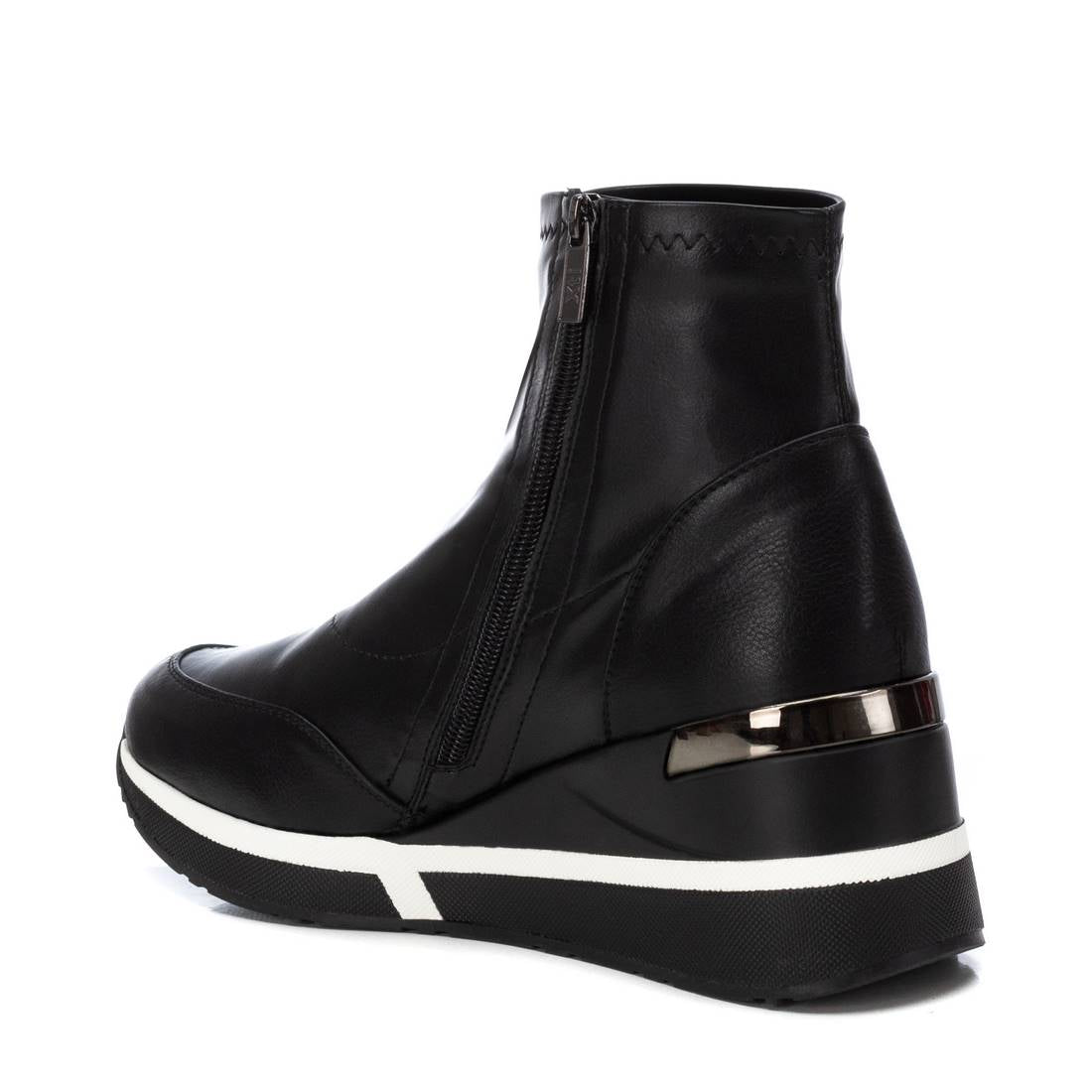 Xti Shoes
