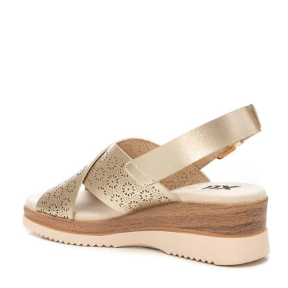 Xti GOLD PU LADIES SANDALS 143852