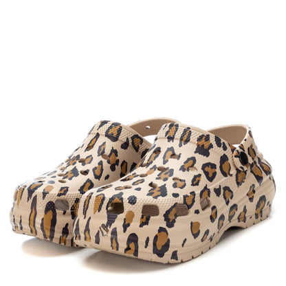 XTI Women's platform clogs 143888