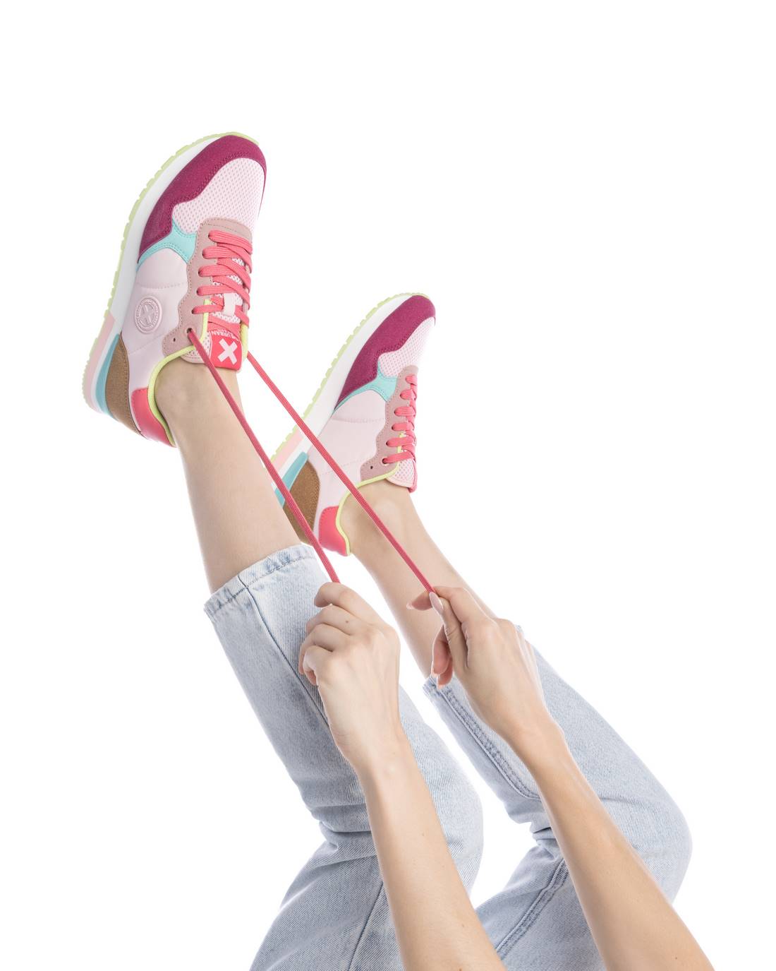 XTI Women's sneakers 144061 NUDE