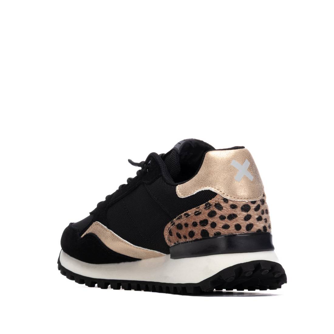 XTI Women's sneakers 144161