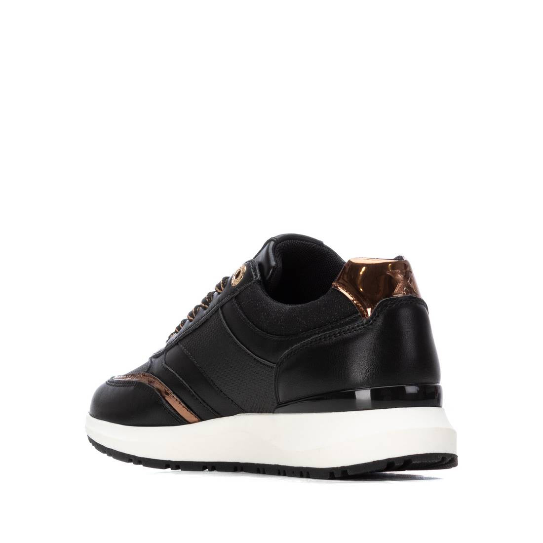 XTI Women's sneakers 144183