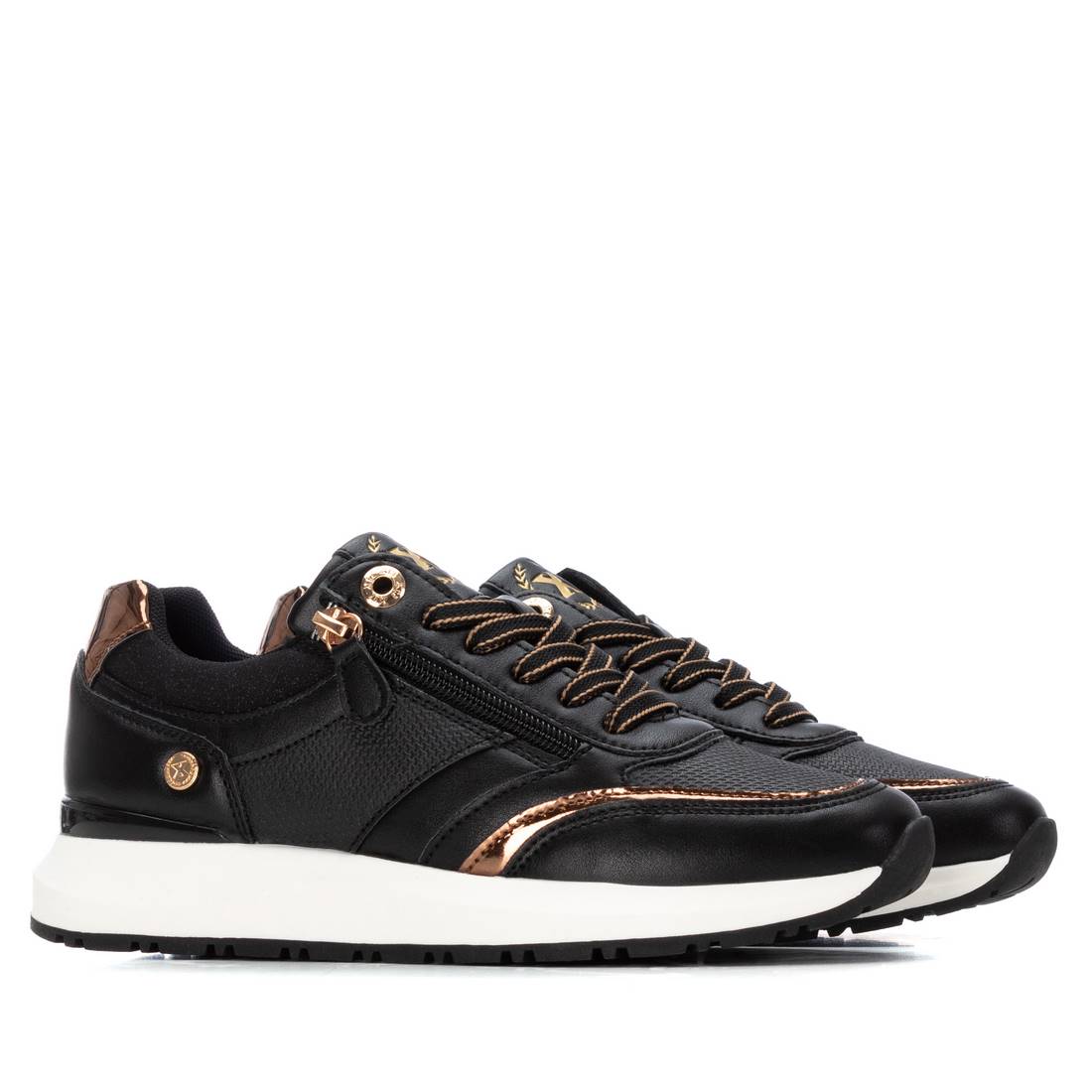 XTI Women's sneakers 144183