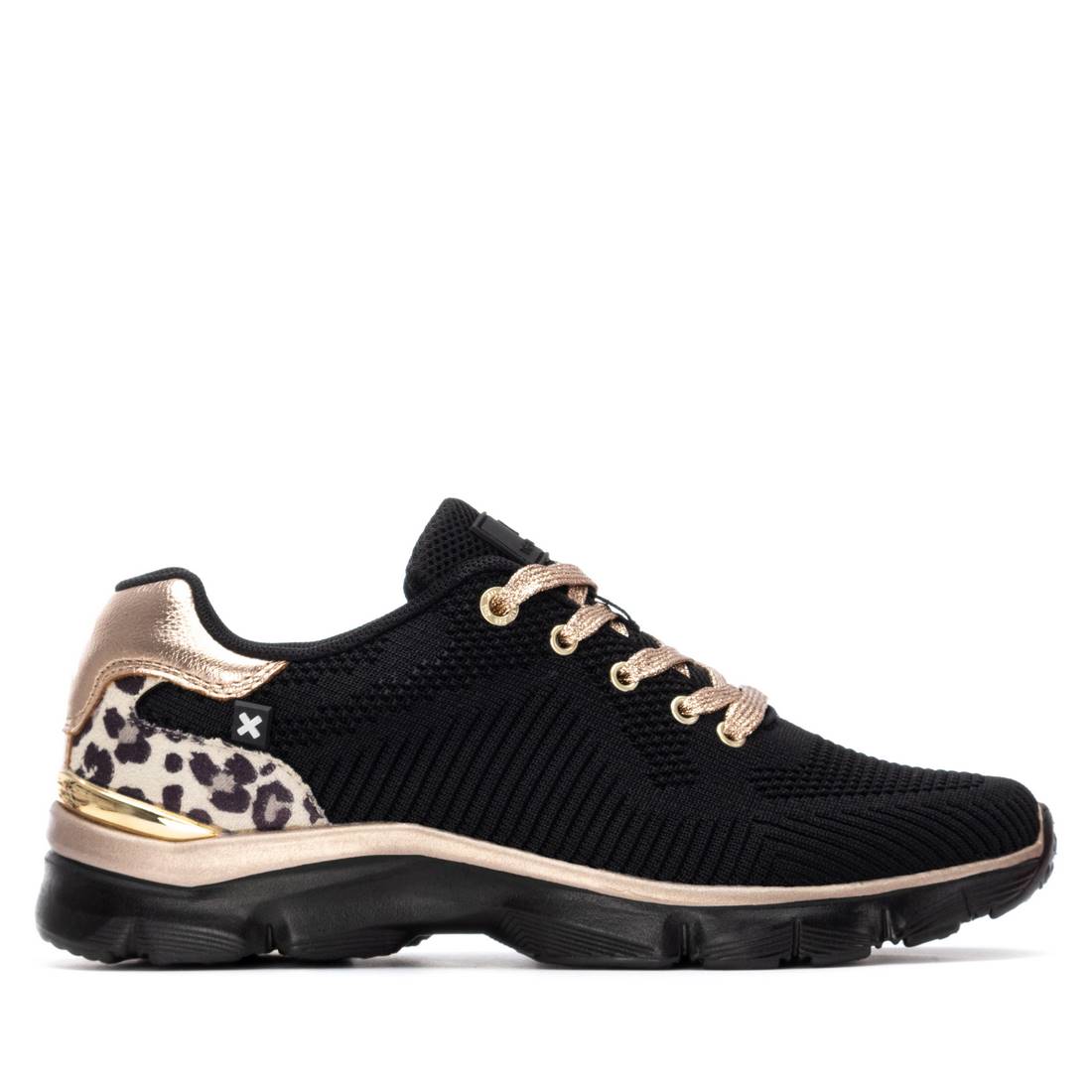 XTI Women's sneakers 144361