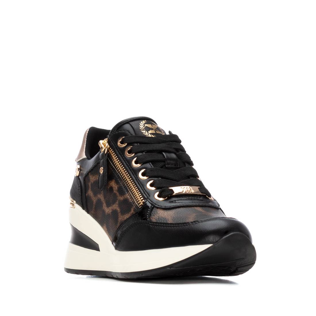 XTI Women's sneakers 144378