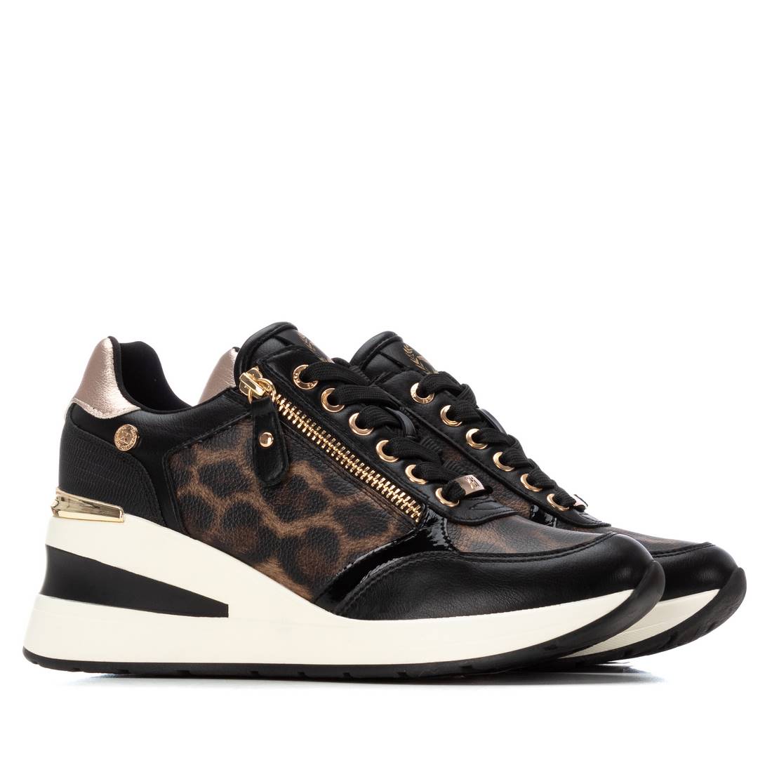 XTI Women's sneakers 144378