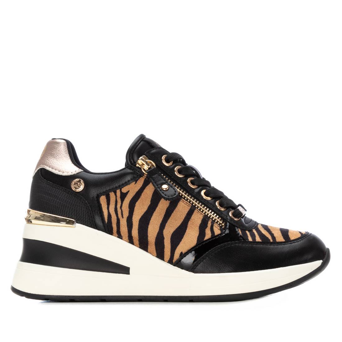XTI Women's sneakers 144378