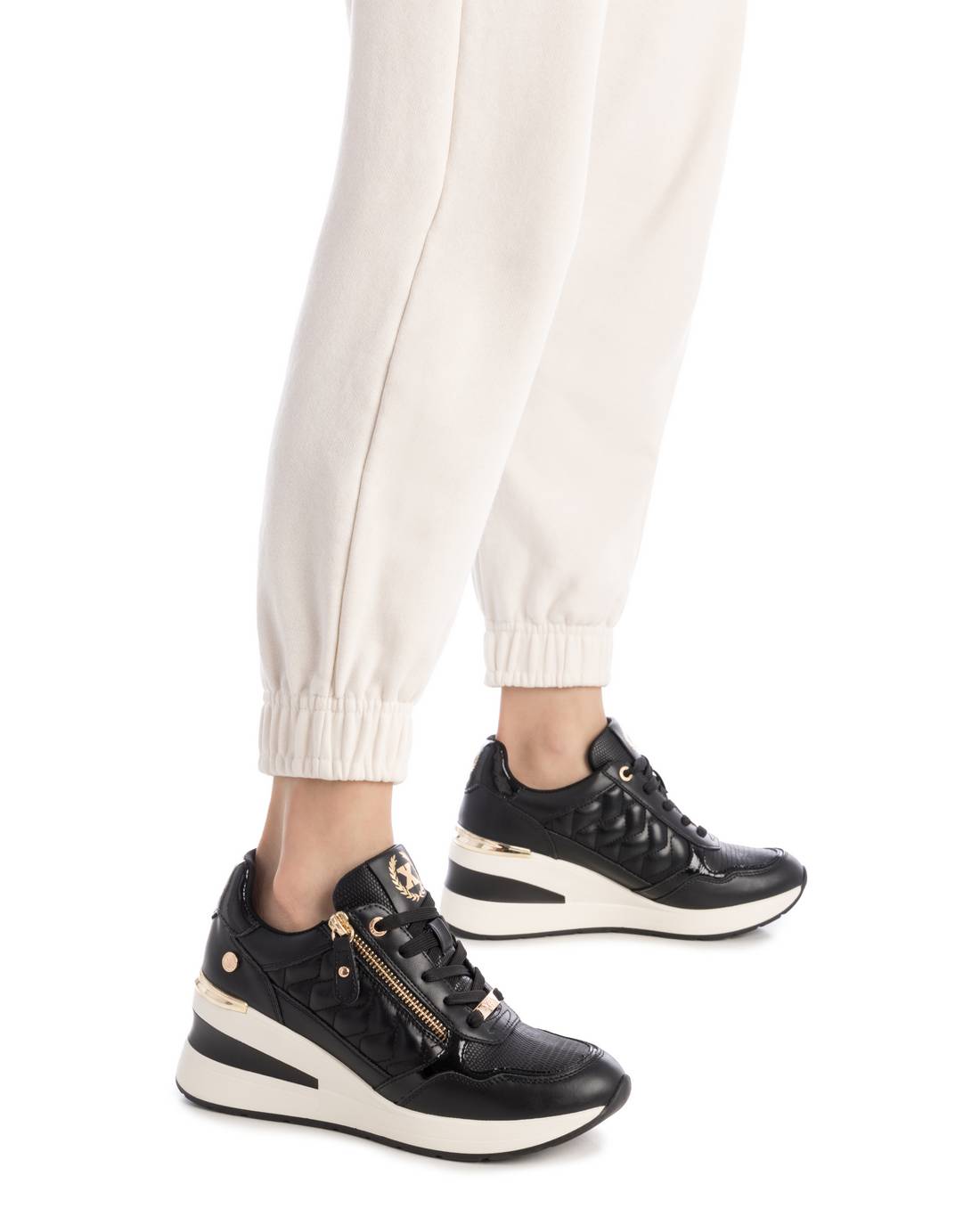 XTI Women’s sneakers 144380