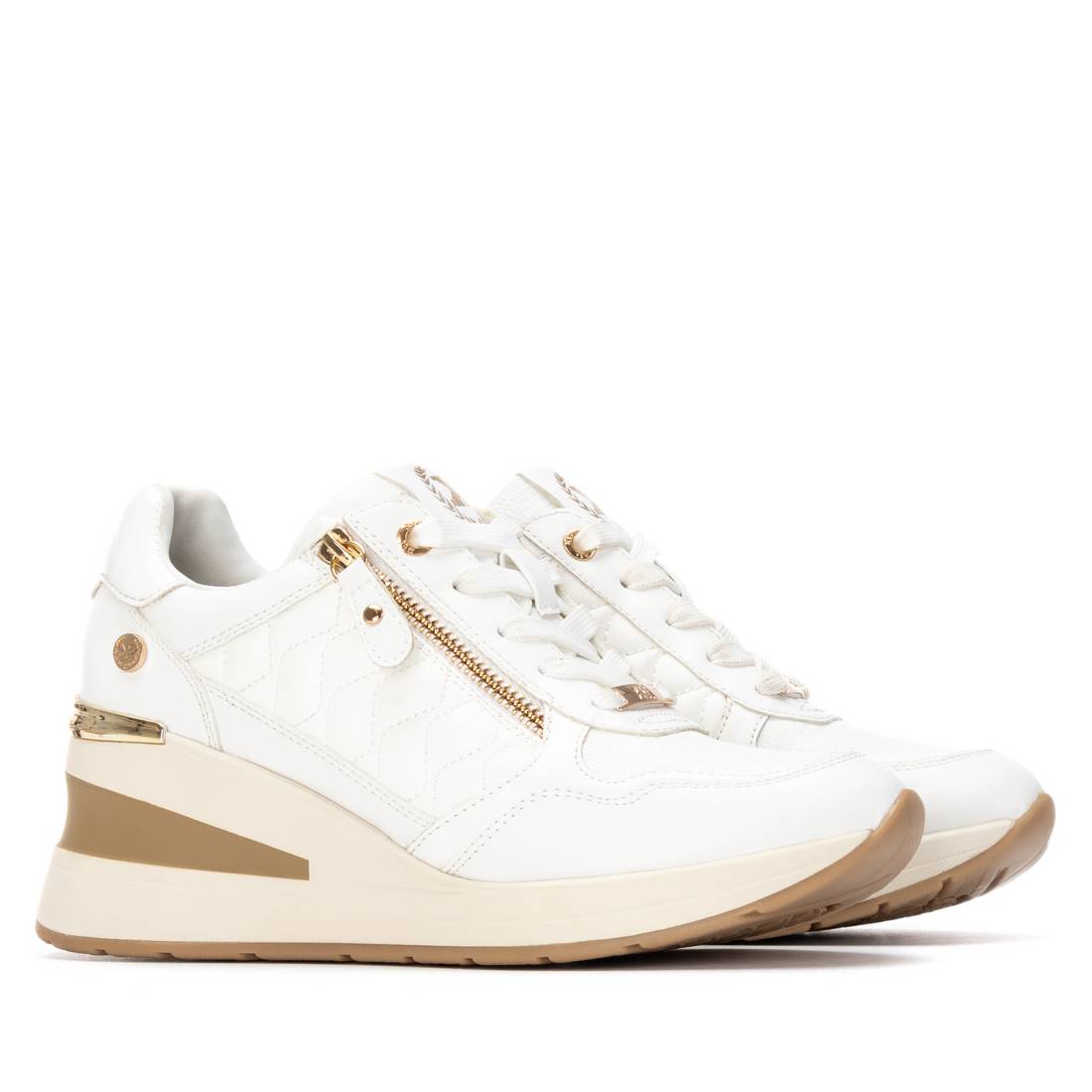 XTI Women's sneakers 144380