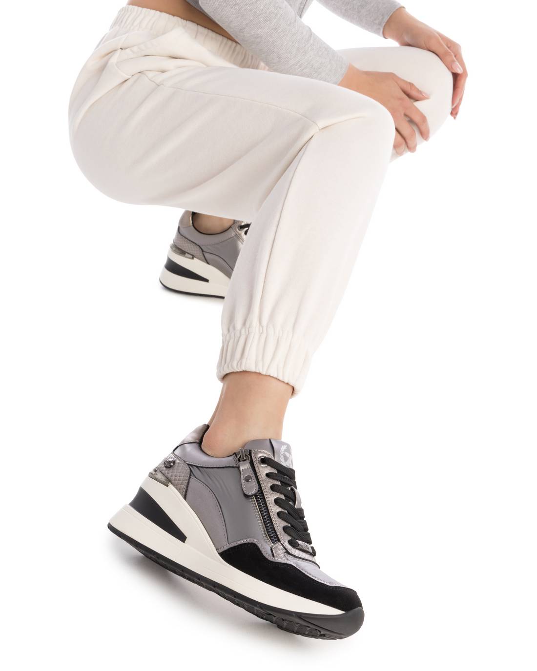 XTI Women’s sneakers 144382