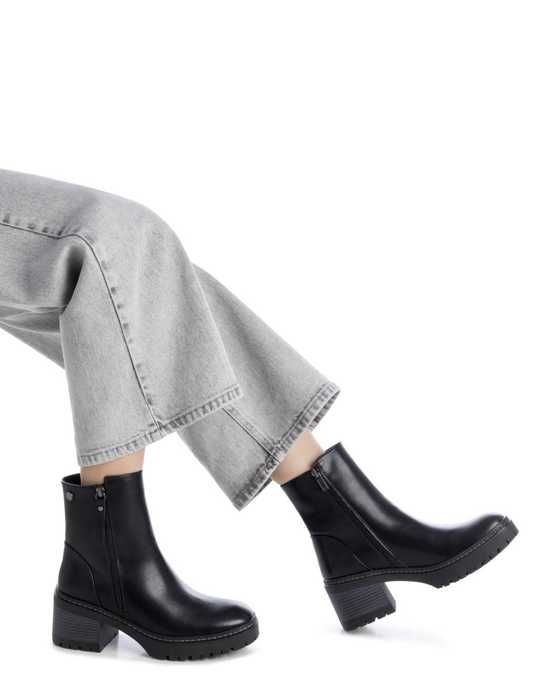 XTI Women's booties 144455
