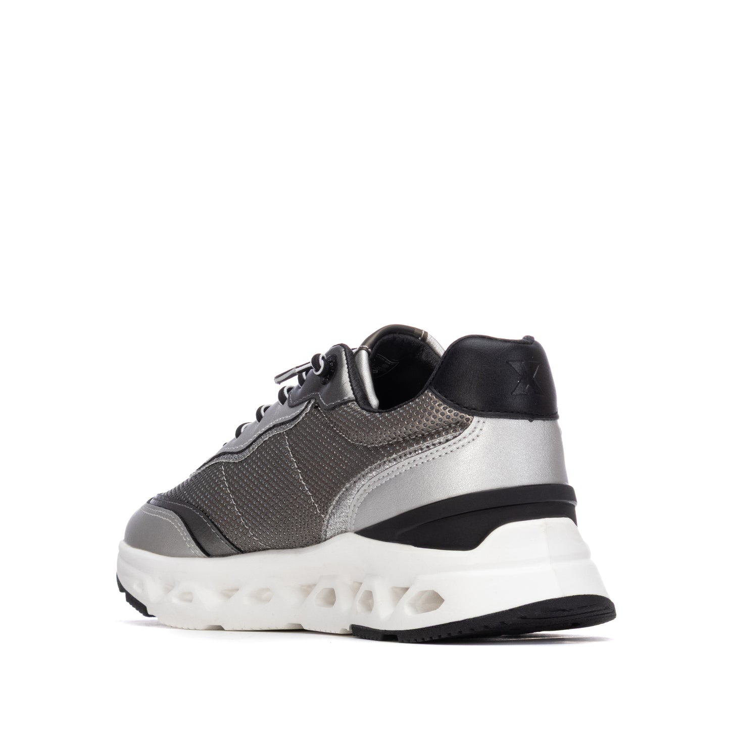 XTI Women's sneakers 144573