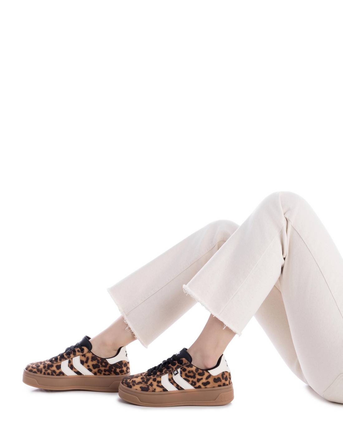 XTI Women's sneakers 144584