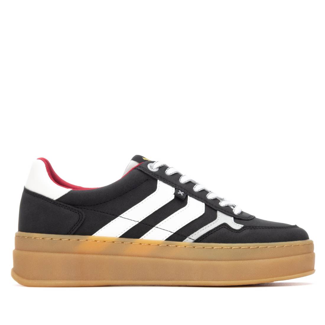 XTI Women's sneakers 144630