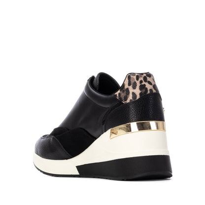 XTI Women's sneakers 144655