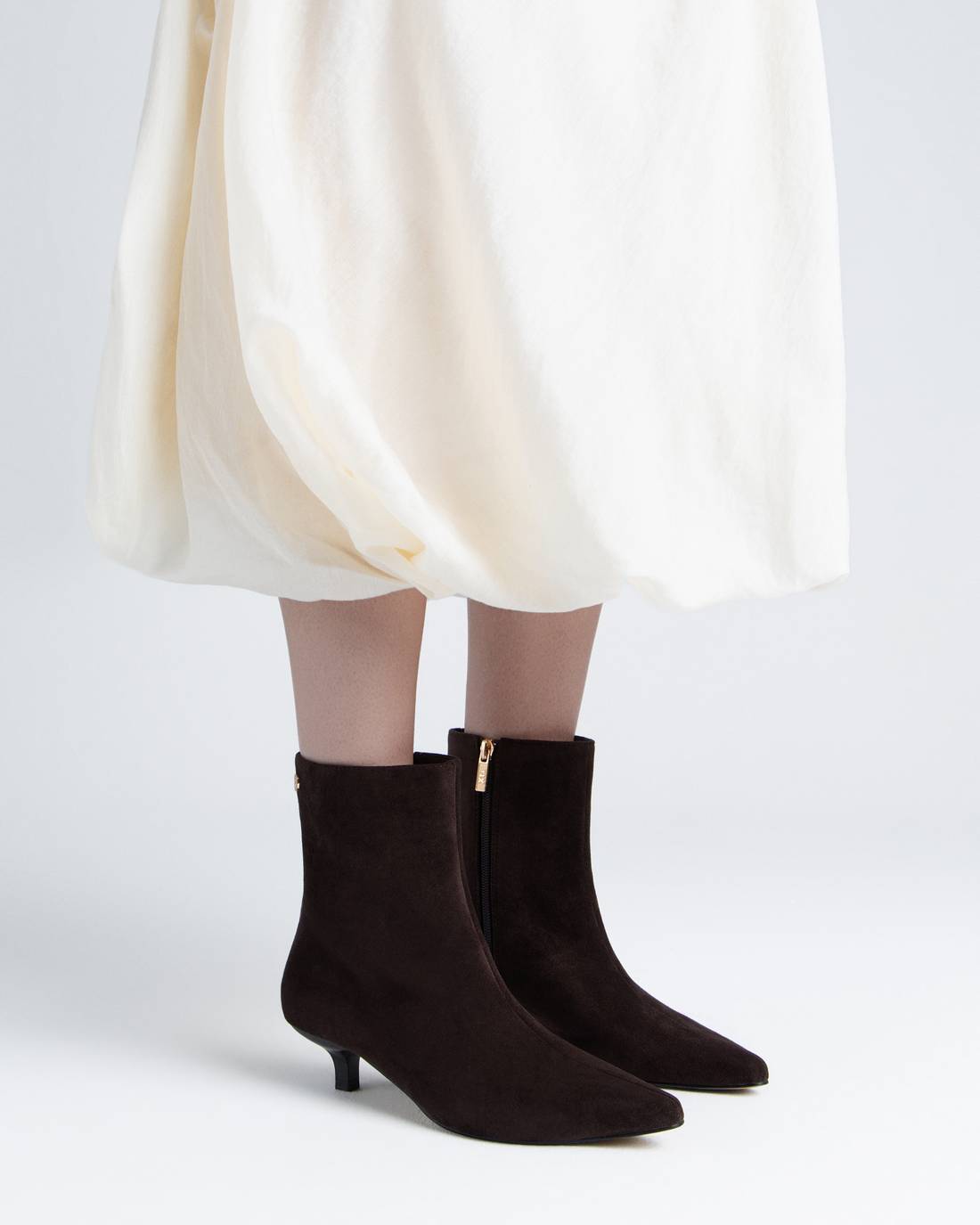 Women's Pointed Toe Suede Ankle Booties 146388