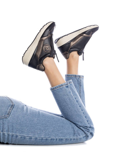 Carmela Collection Women's sneakers 161830