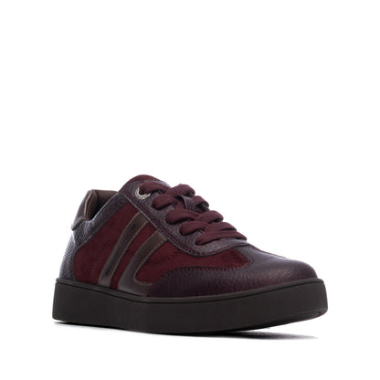 Women's Casual Suede Sneakers Refresh Collection By XTI 176085