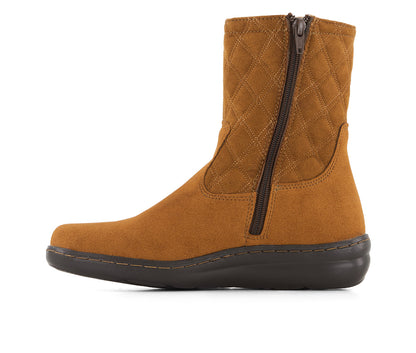 Andrea Women's Peachskin Touch Quilted Boots 90564