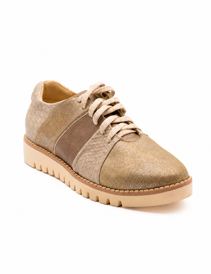 ALTURA SIE7E Women’s Metallic Lace-Up Lug-Sole Oxfords