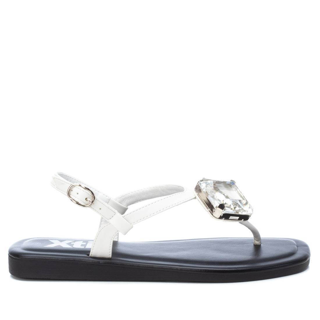 Women's Flat Sandals By XTI_45577_White