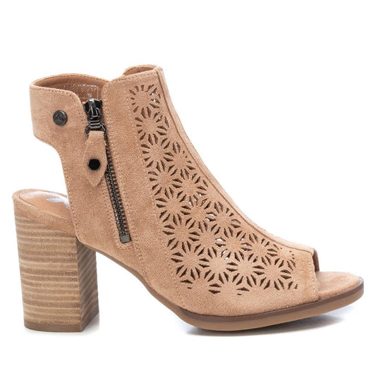 Women's Suede Sandals By XTI, 14110001 Beige