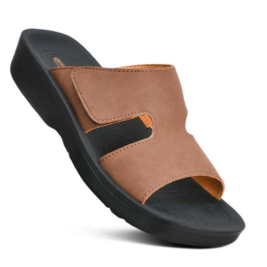Women's Sandals Aren Brown